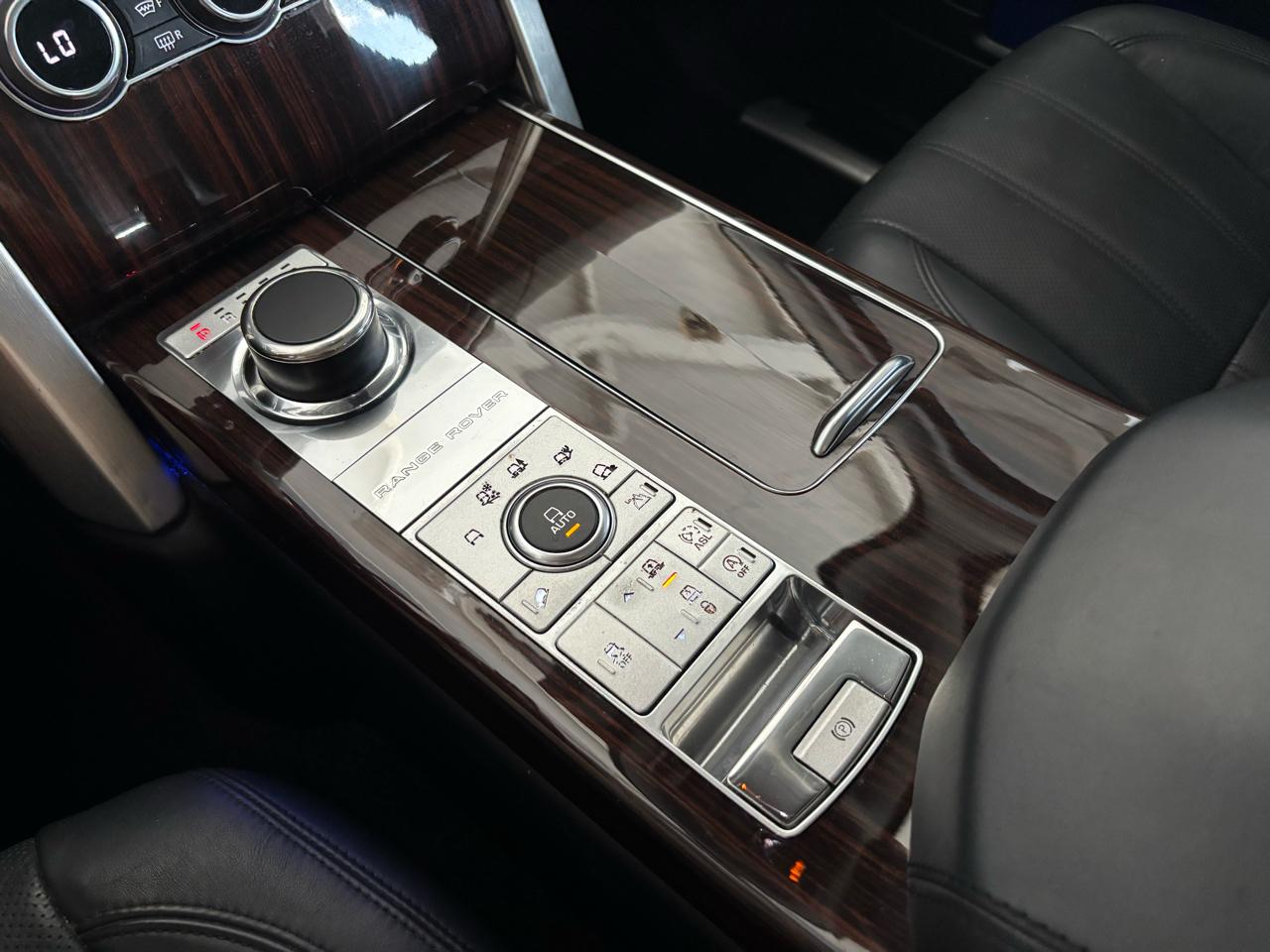 Land Rover Range Rover 4WD 4dr Supercharged 2014
