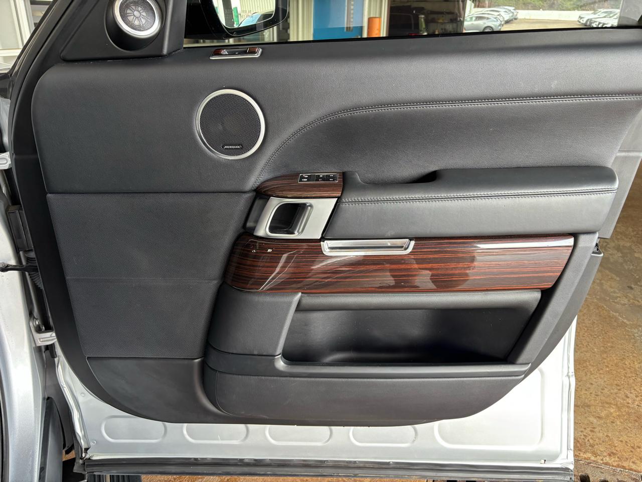 Land Rover Range Rover 4WD 4dr Supercharged 2014