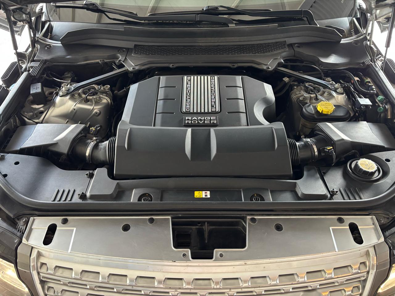 Land Rover Range Rover 4WD 4dr Supercharged 2014