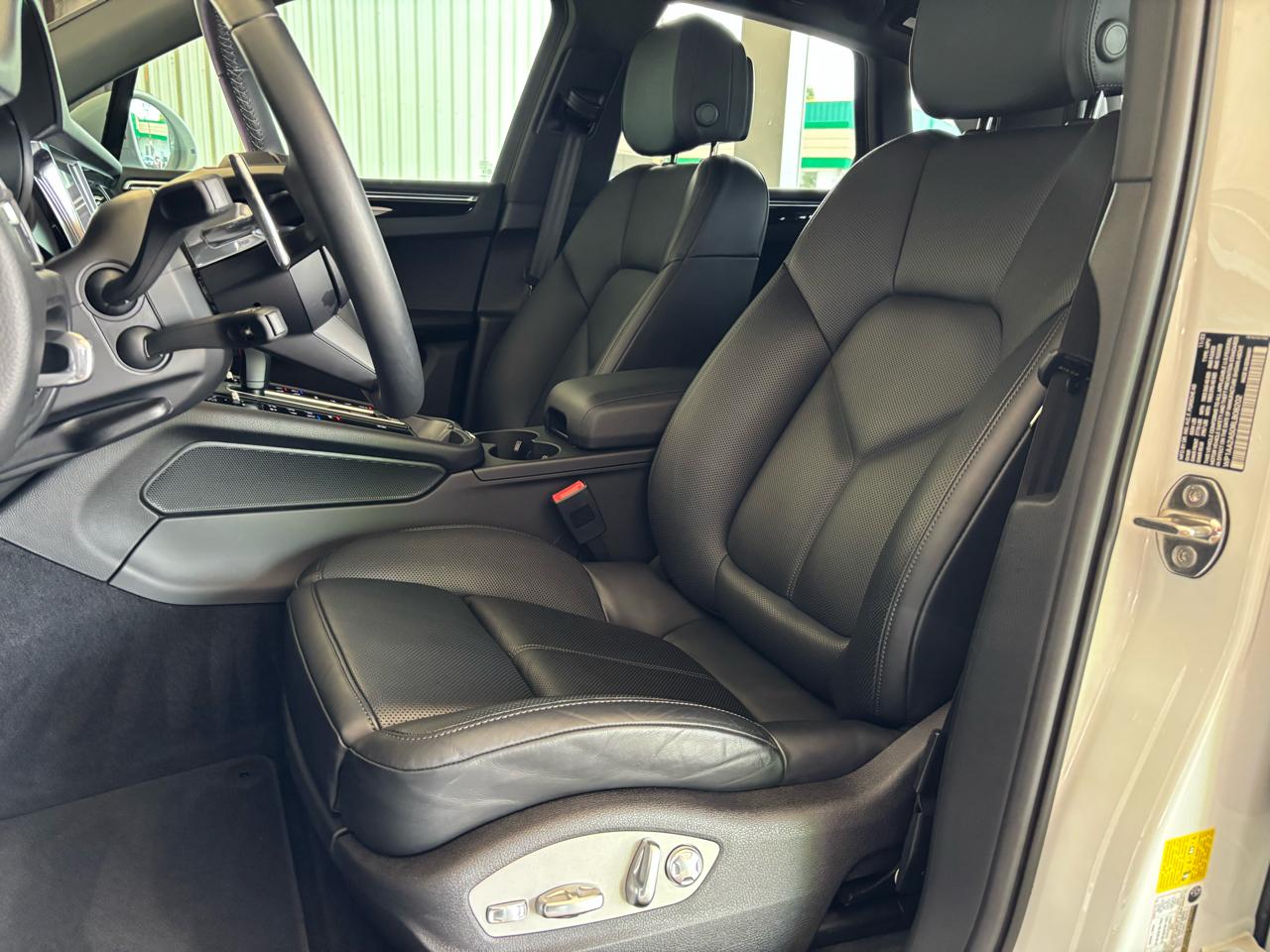 Porsche Macan AWD 2024