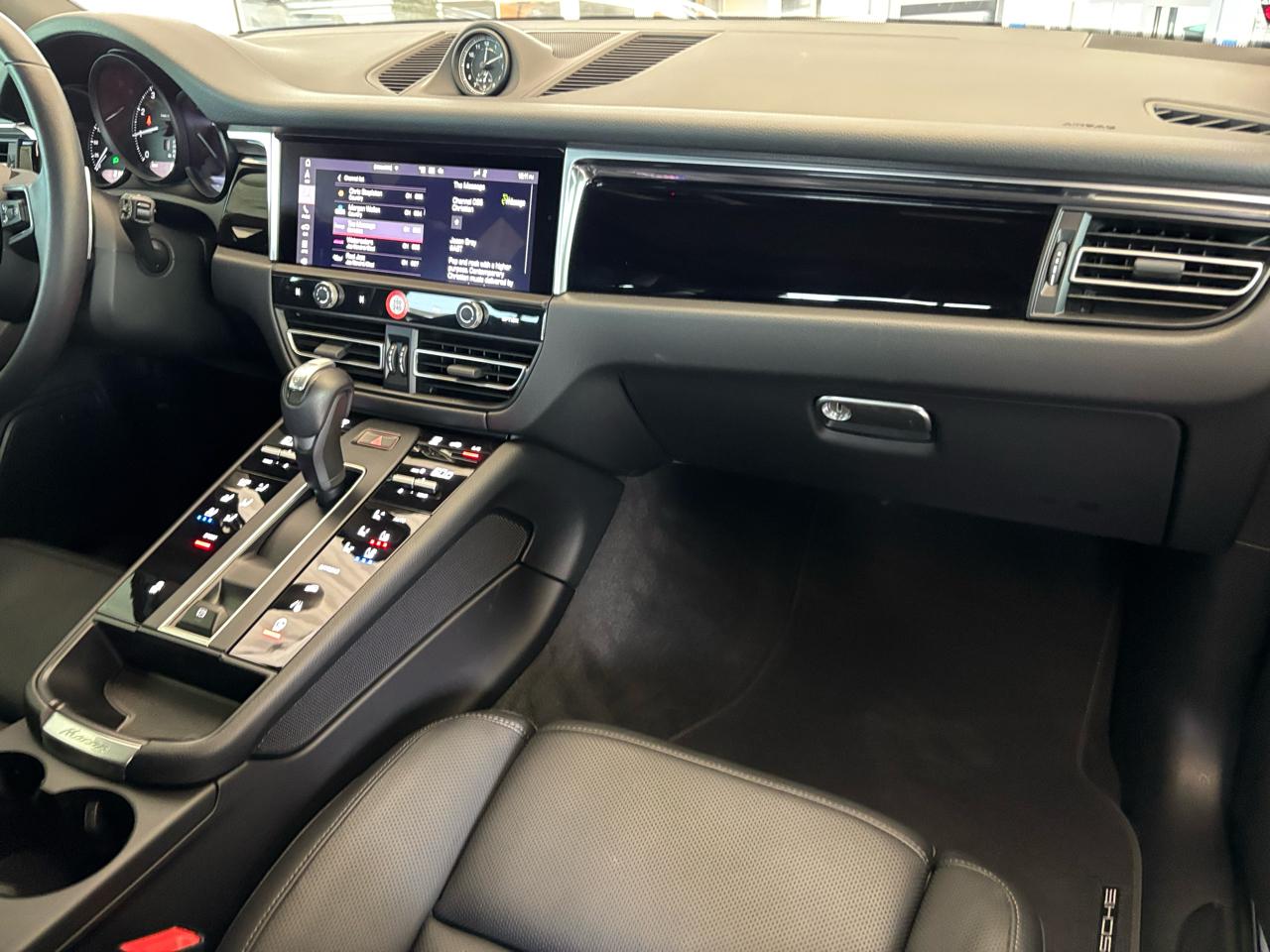 Porsche Macan AWD 2024