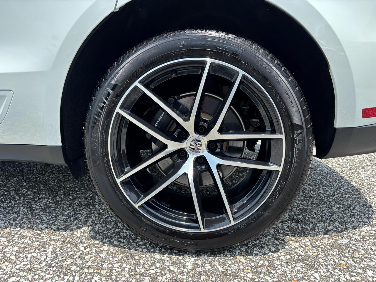 Porsche Macan AWD 2024