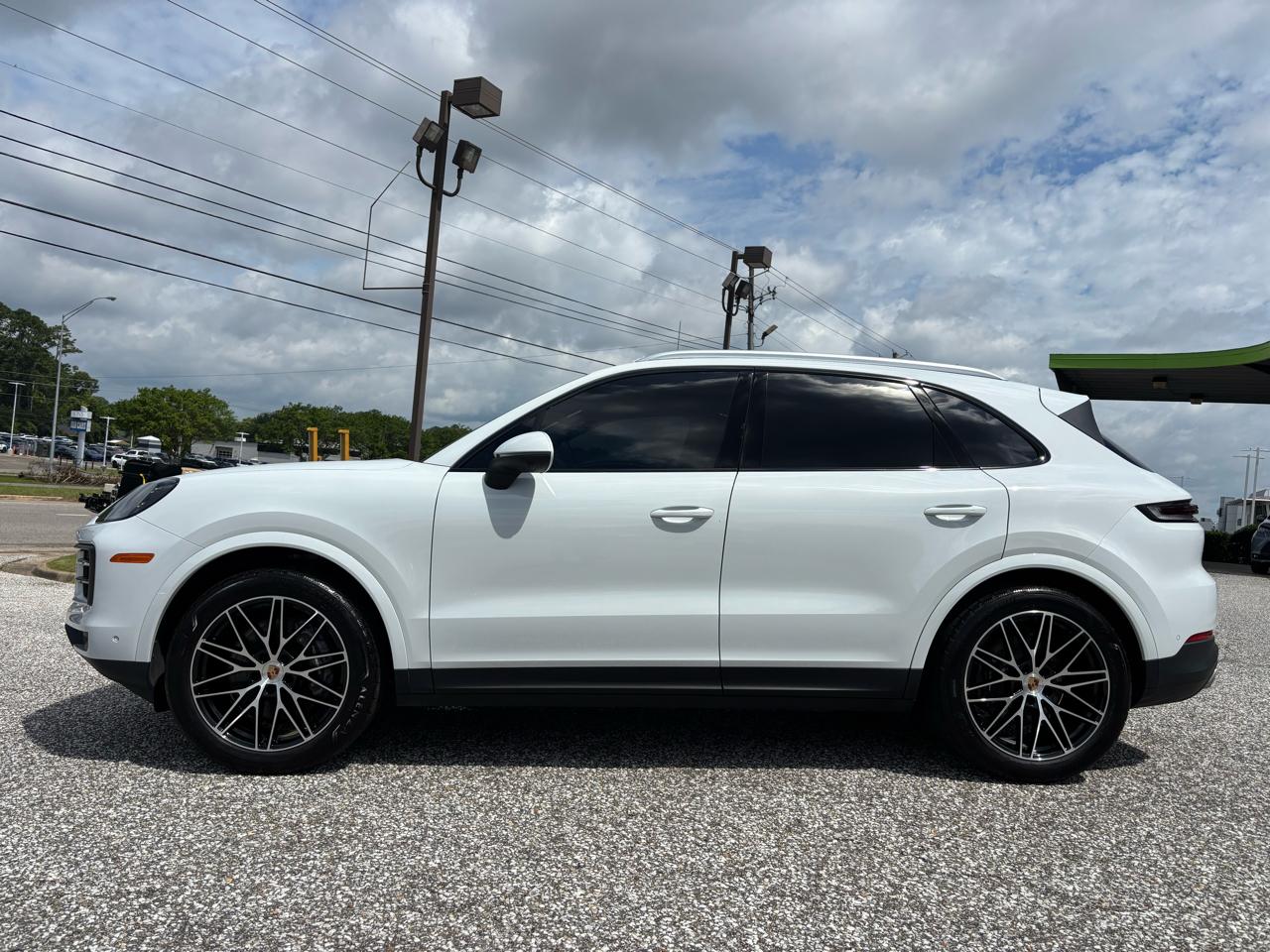 Porsche Cayenne AWD 2025