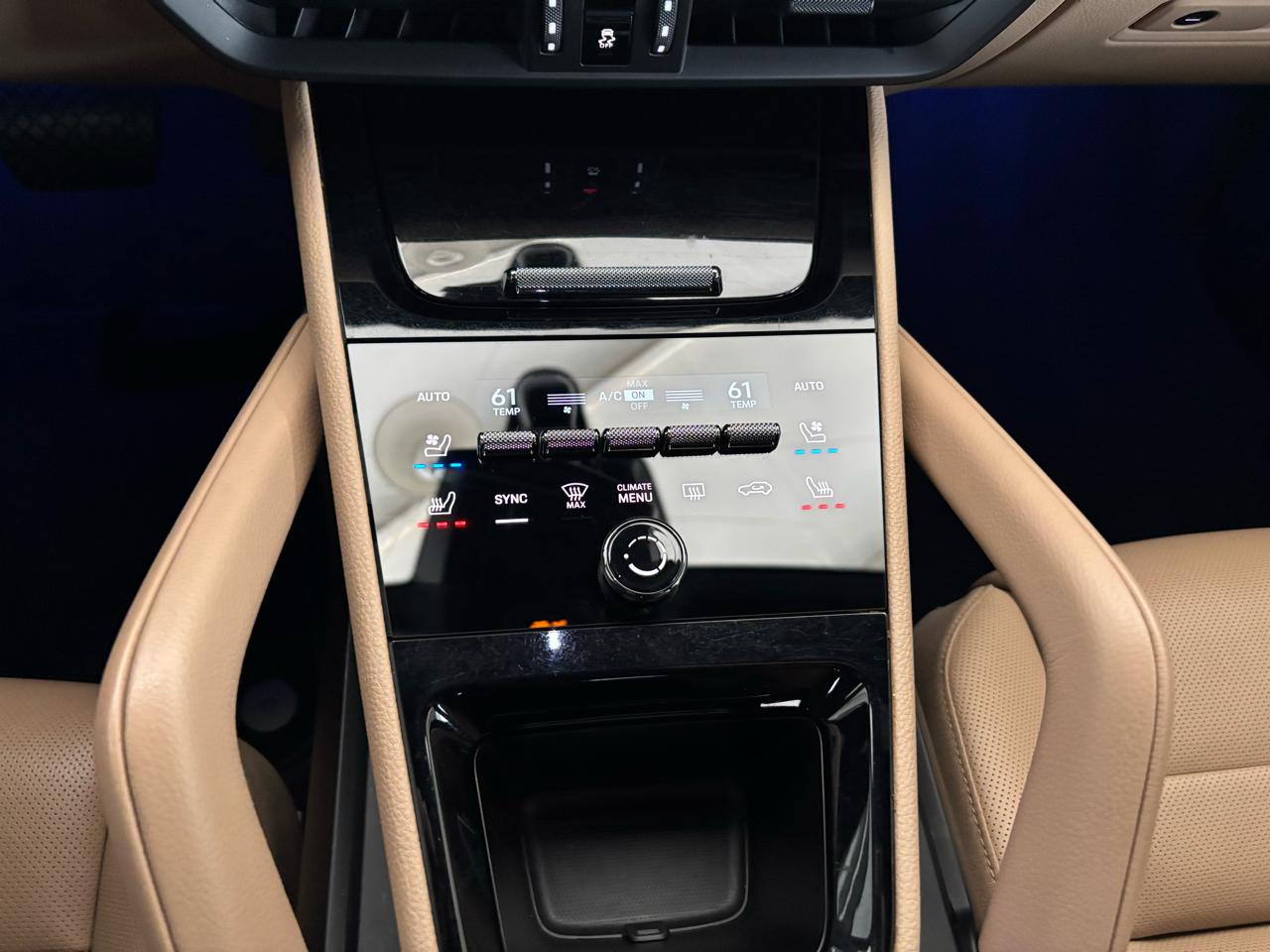 Porsche Cayenne AWD 2025