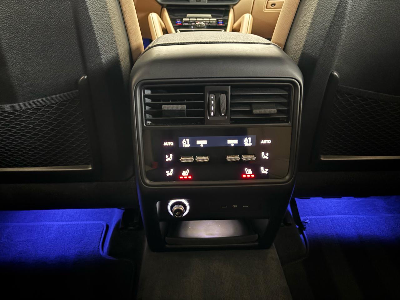 Porsche Cayenne AWD 2025