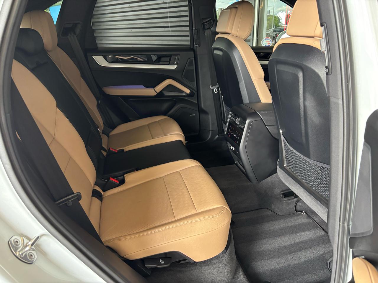 Porsche Cayenne AWD 2025
