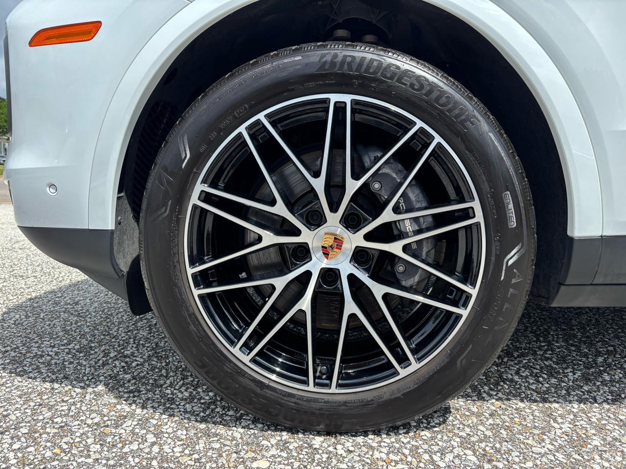Porsche Cayenne AWD 2025