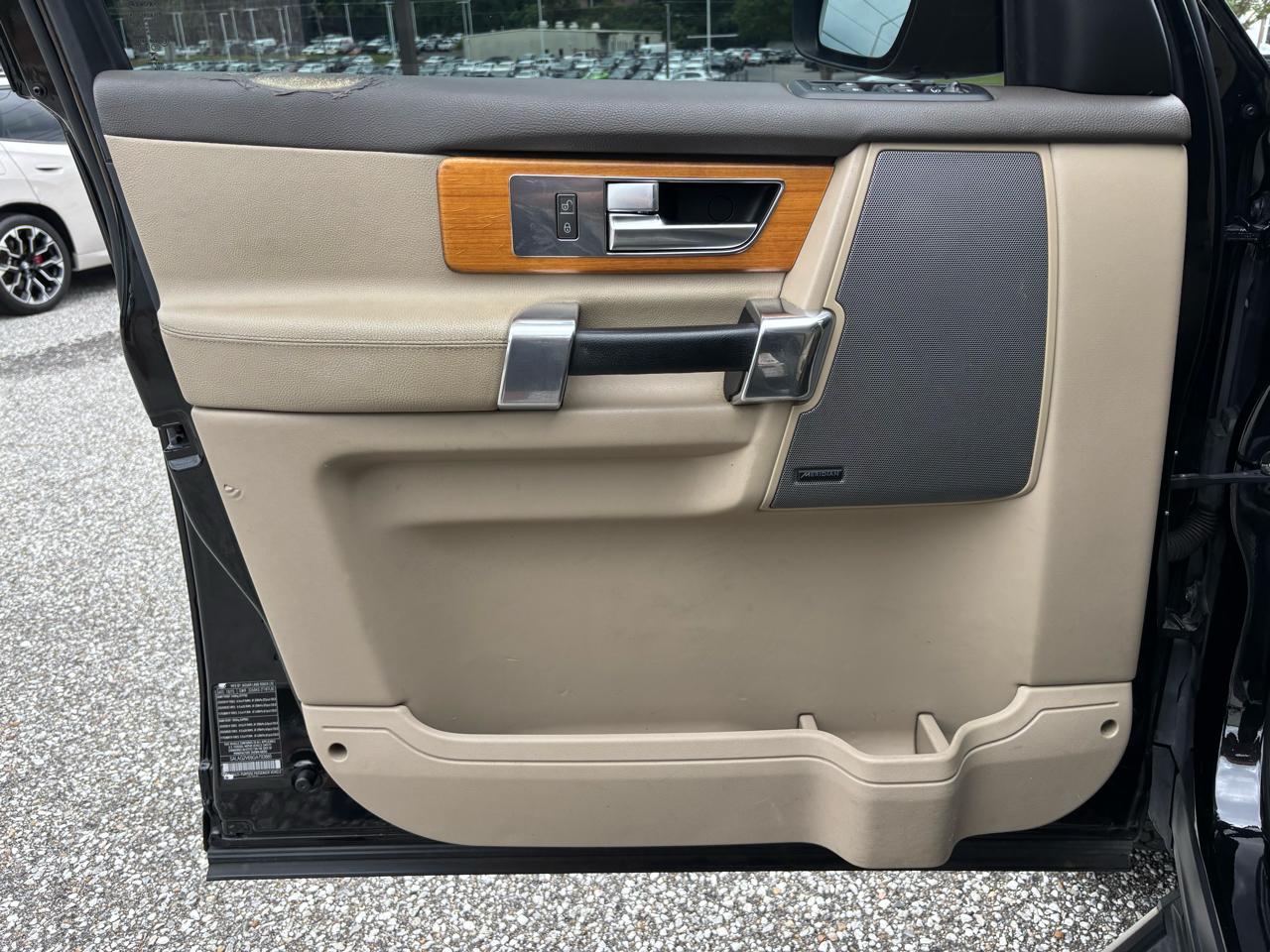 Land Rover LR4 4WD 4dr HSE Silver Edition 2016