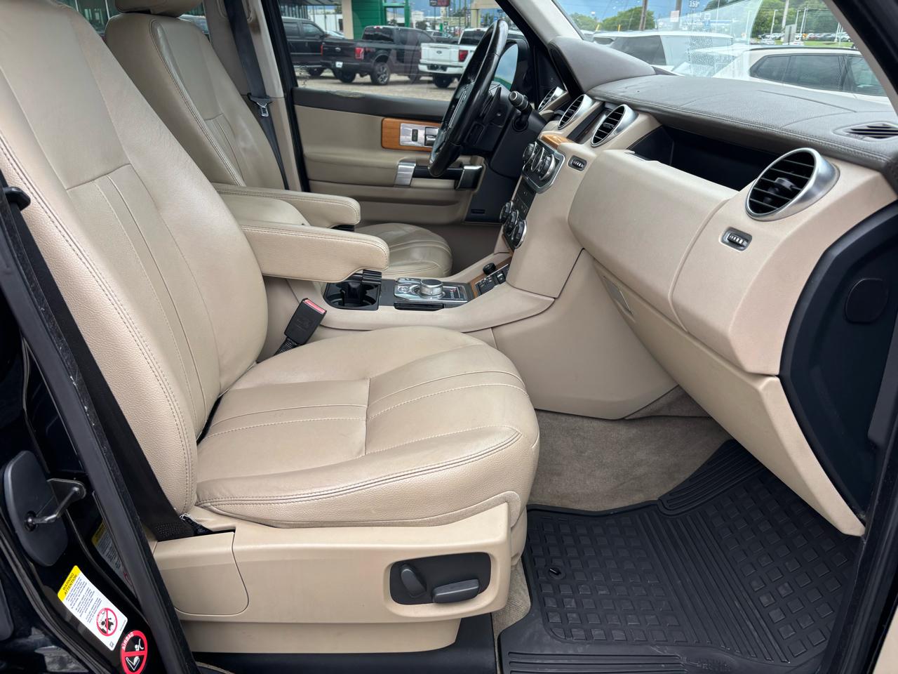 Land Rover LR4 4WD 4dr HSE Silver Edition 2016