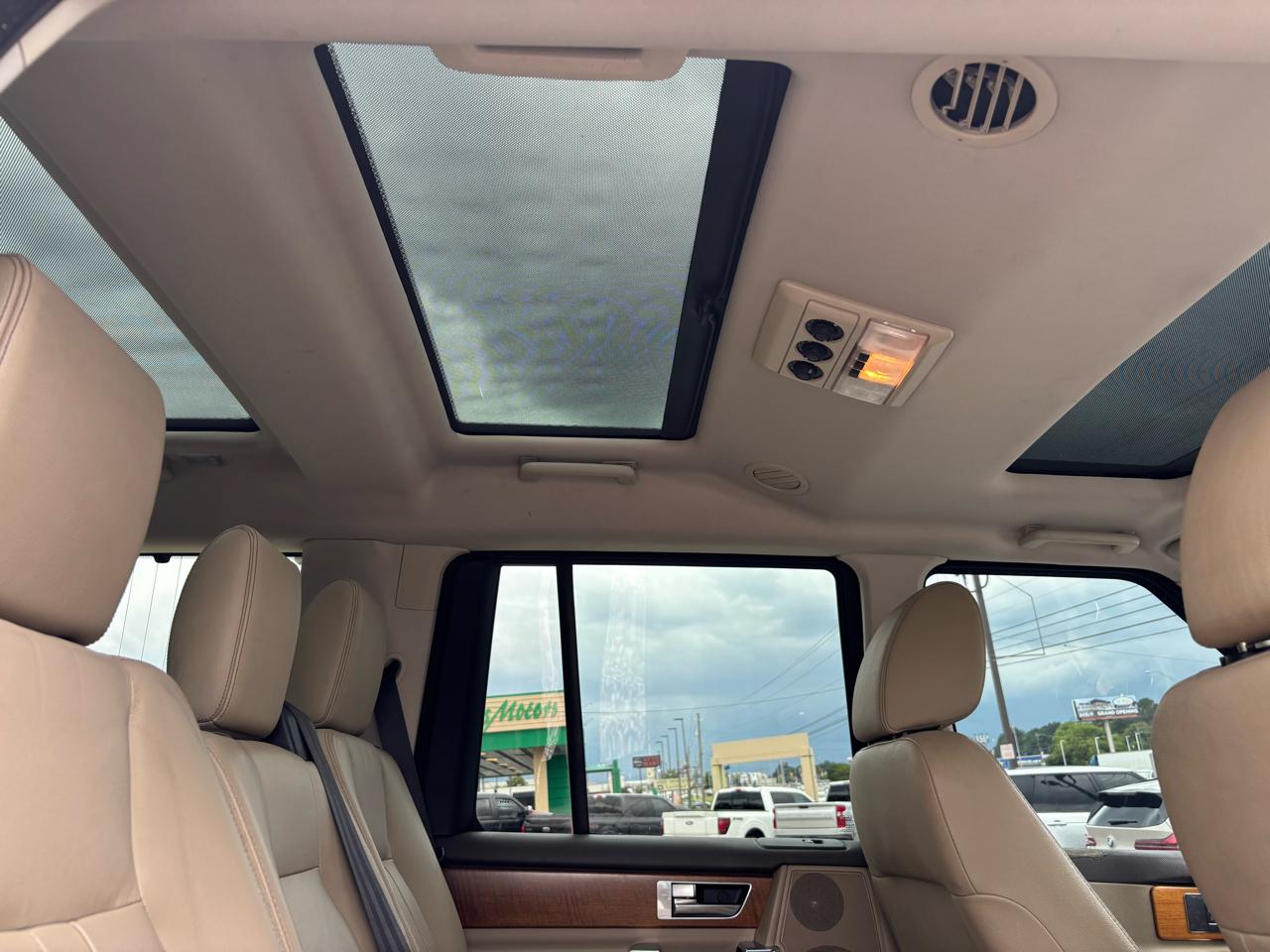 Land Rover LR4 4WD 4dr HSE Silver Edition 2016