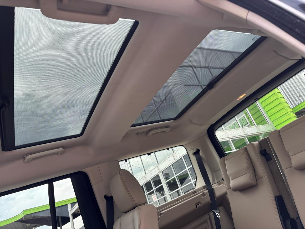 Land Rover LR4 4WD 4dr HSE Silver Edition 2016