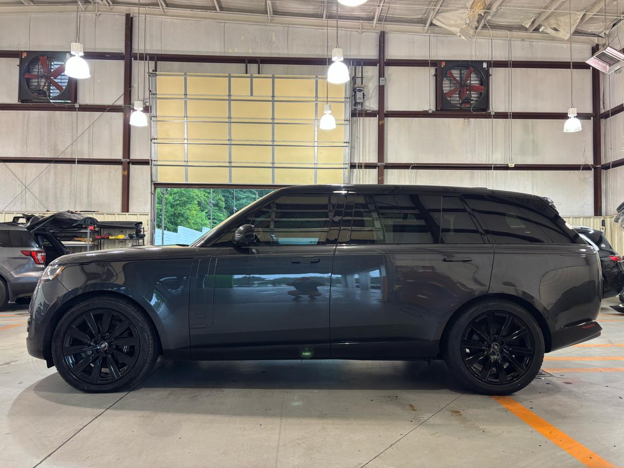 Land Rover Range Rover Autobiography LWB 2023