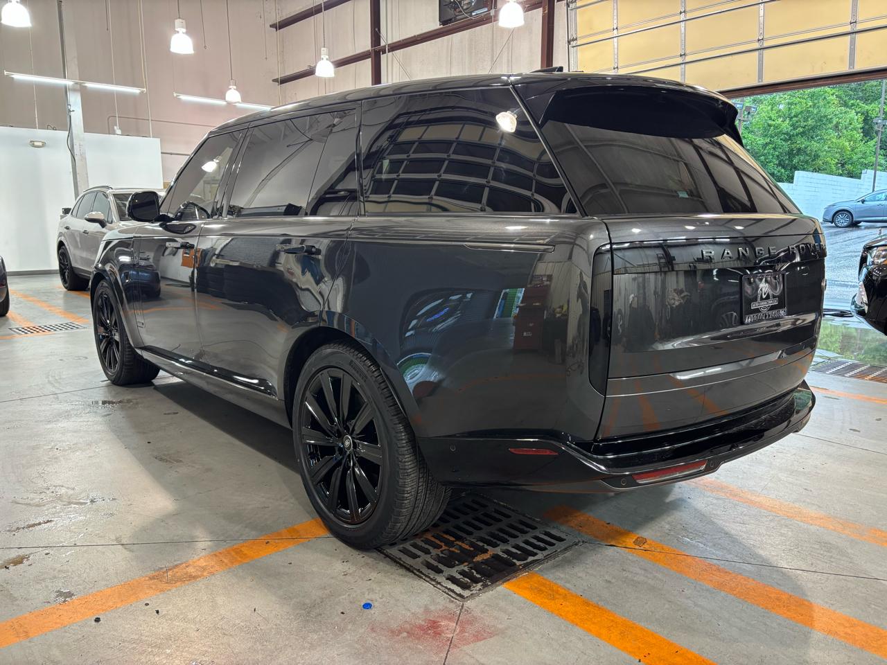 Land Rover Range Rover Autobiography LWB 2023