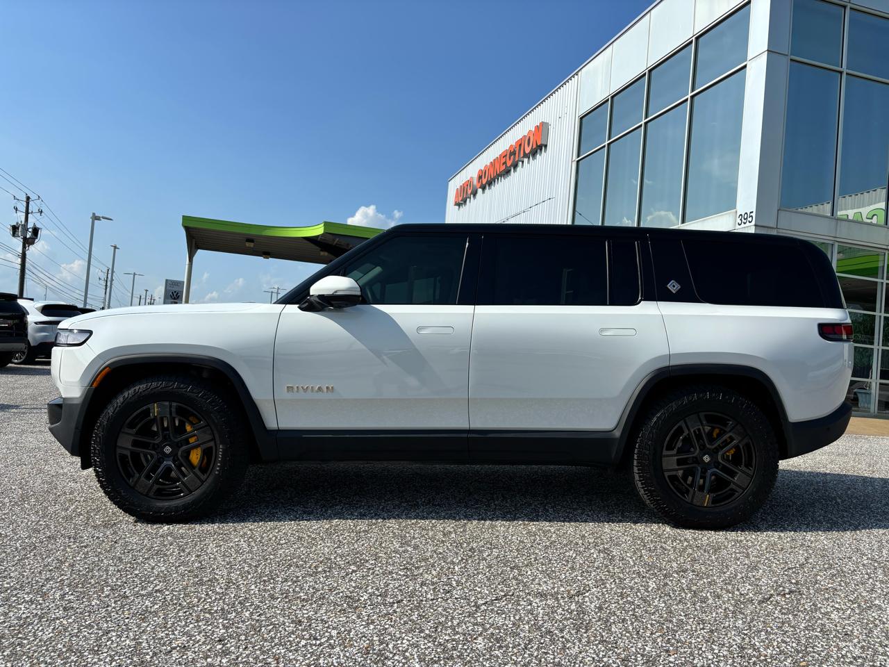 Rivian R1S Adventure Quad-Motor Large Pack 2024