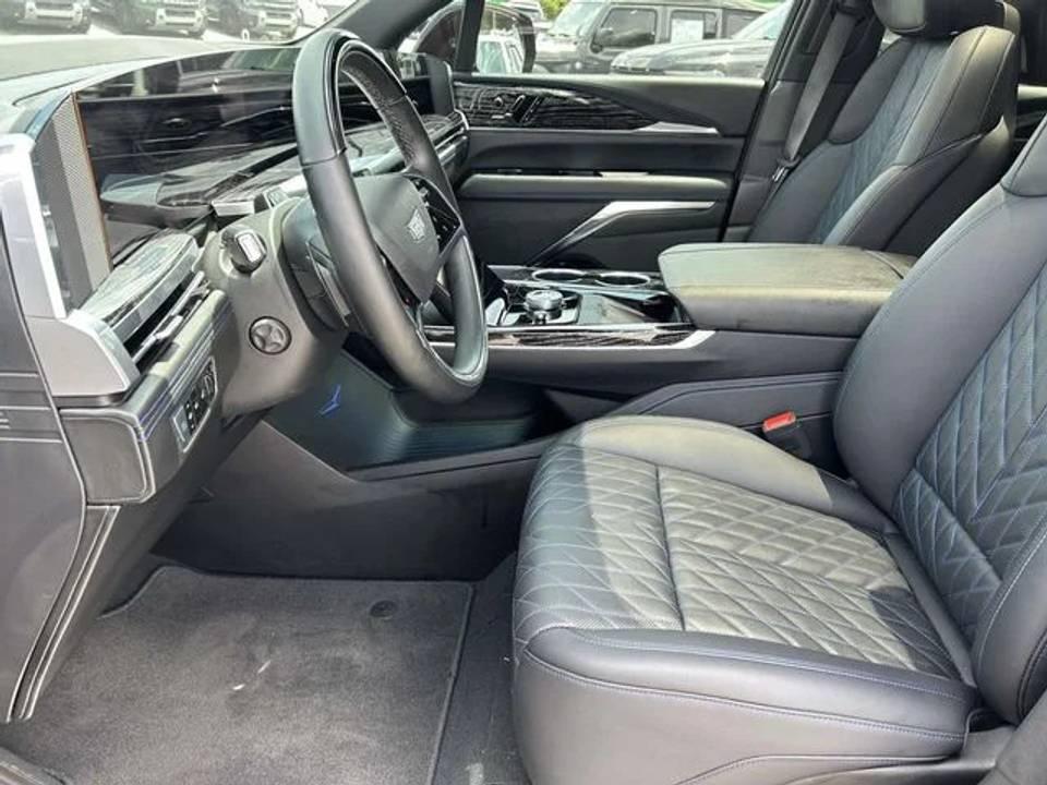 Cadillac Escalade IQ AWD 4dr Sport 1 2025
