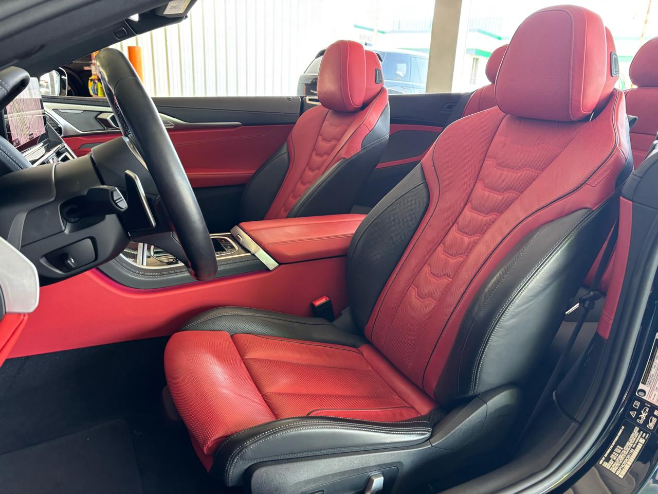 BMW 8 Series M850i xDrive Convertible 2024