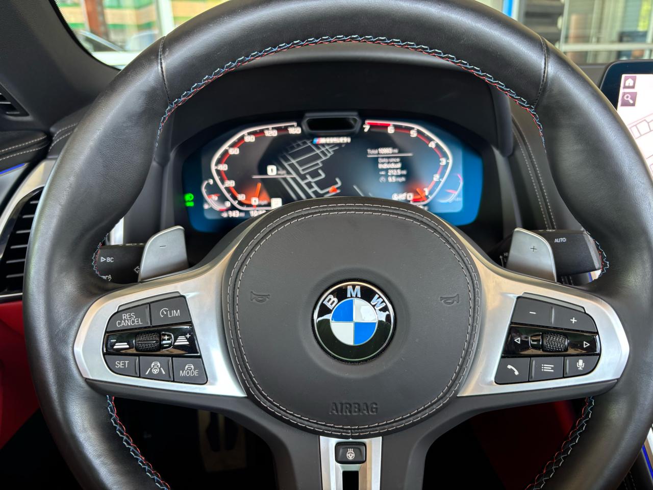 BMW 8 Series M850i xDrive Convertible 2024