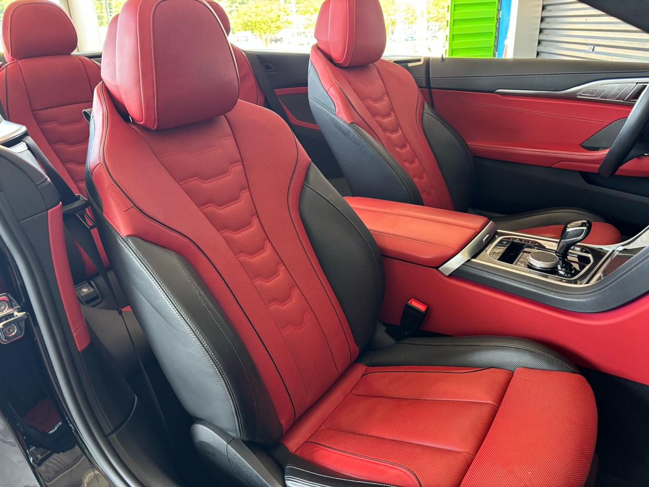 BMW 8 Series M850i xDrive Convertible 2024