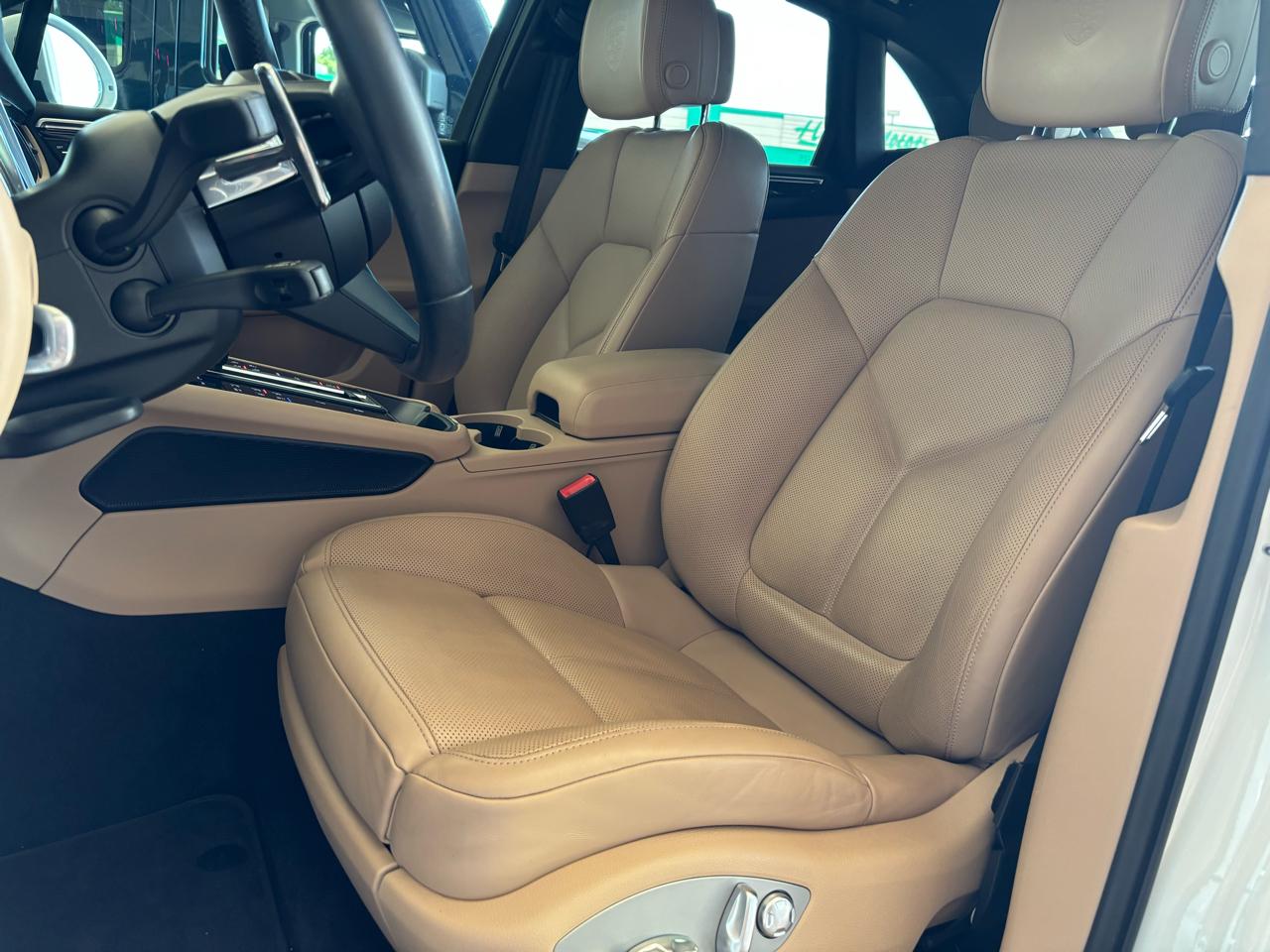 Porsche Macan AWD 2024
