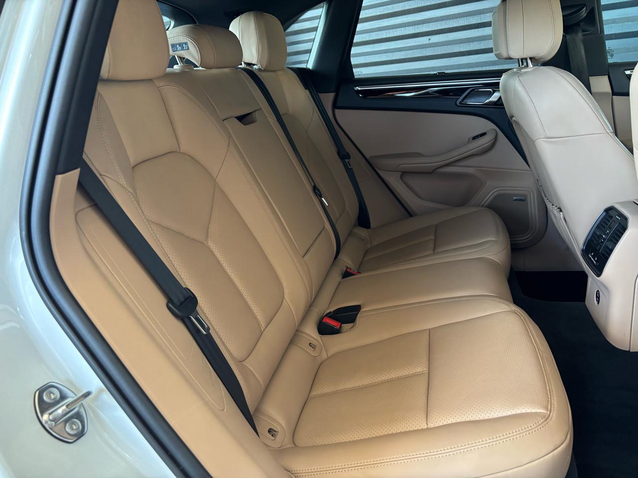 Porsche Macan AWD 2024