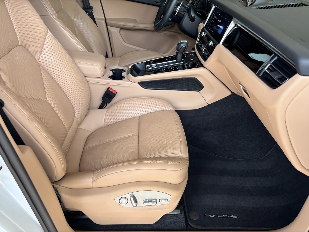 Porsche Macan AWD 2024