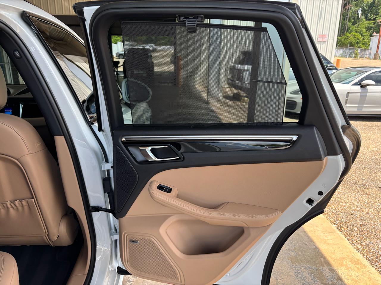 Porsche Macan AWD 2024