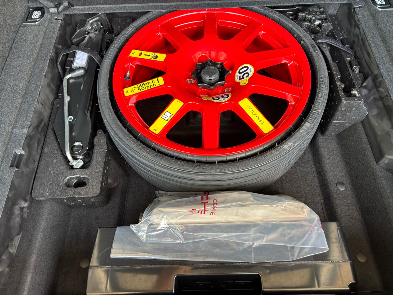 Porsche Macan AWD 2024