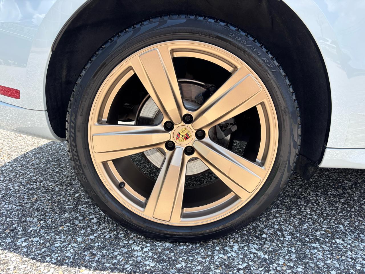 Porsche Macan AWD 2024