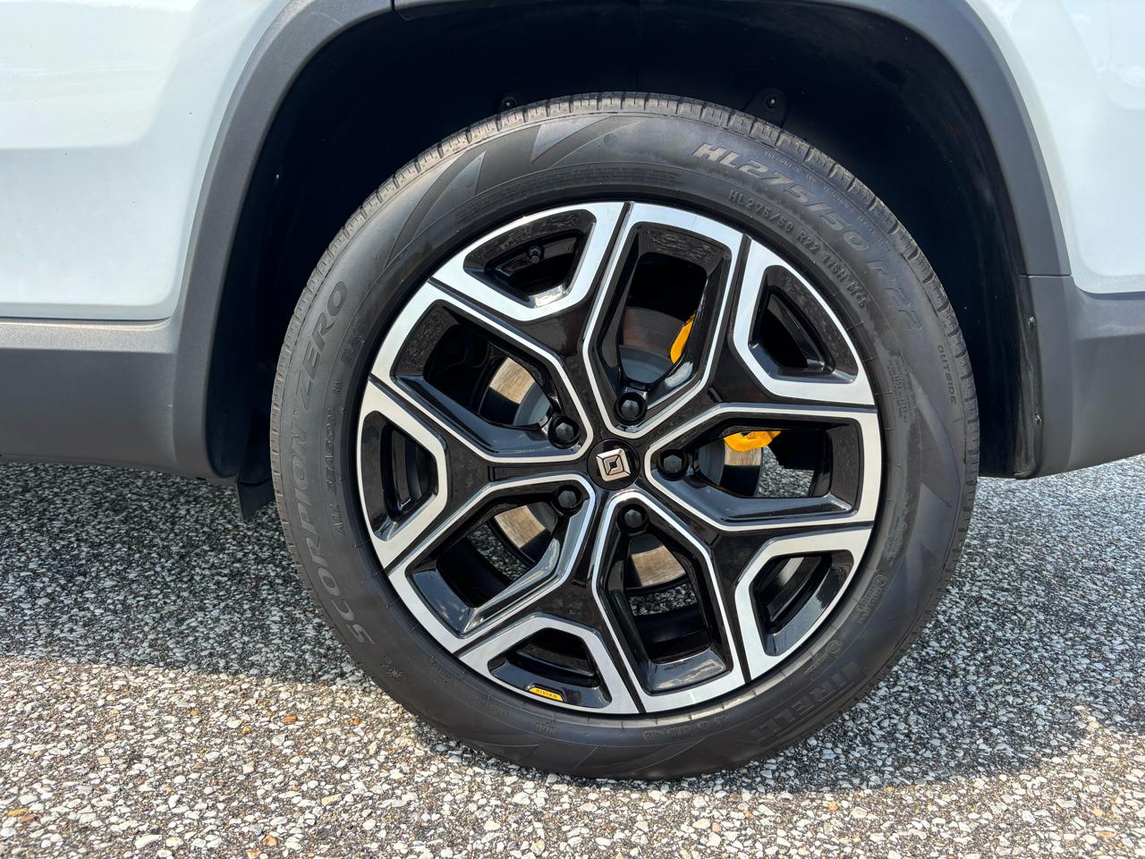 Rivian R1S Adventure Quad-Motor Large Pack 2024