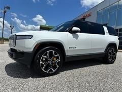 2024 Rivian R1S 