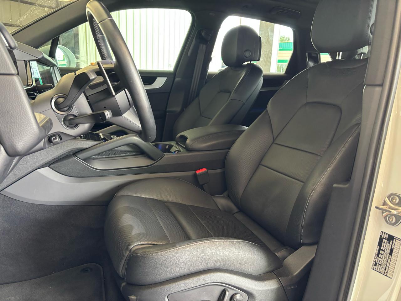 Porsche Cayenne AWD 2024