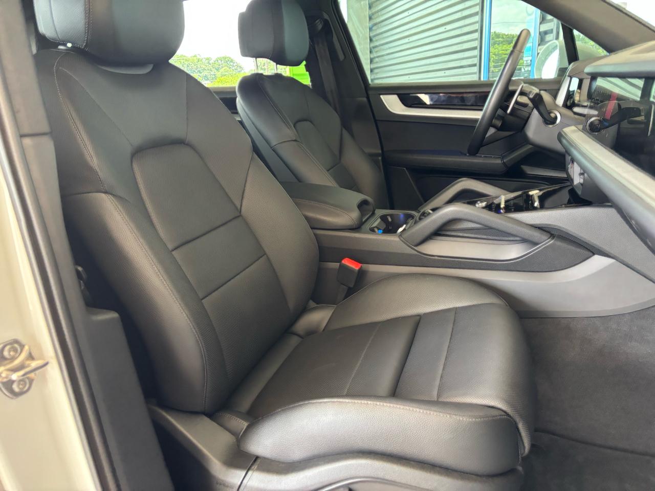 Porsche Cayenne AWD 2024