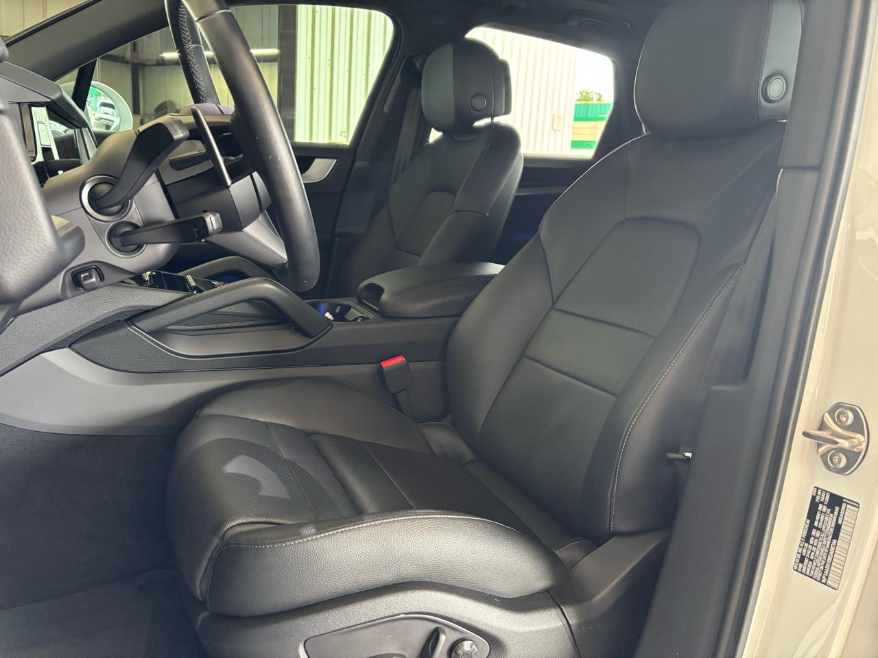 Porsche Cayenne AWD 2024