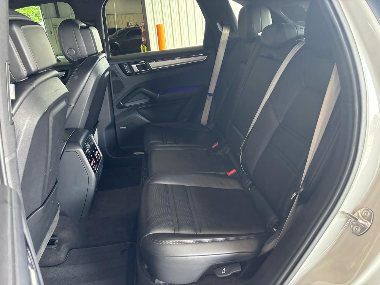 Porsche Cayenne AWD 2023