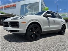 2023 Porsche Cayenne 