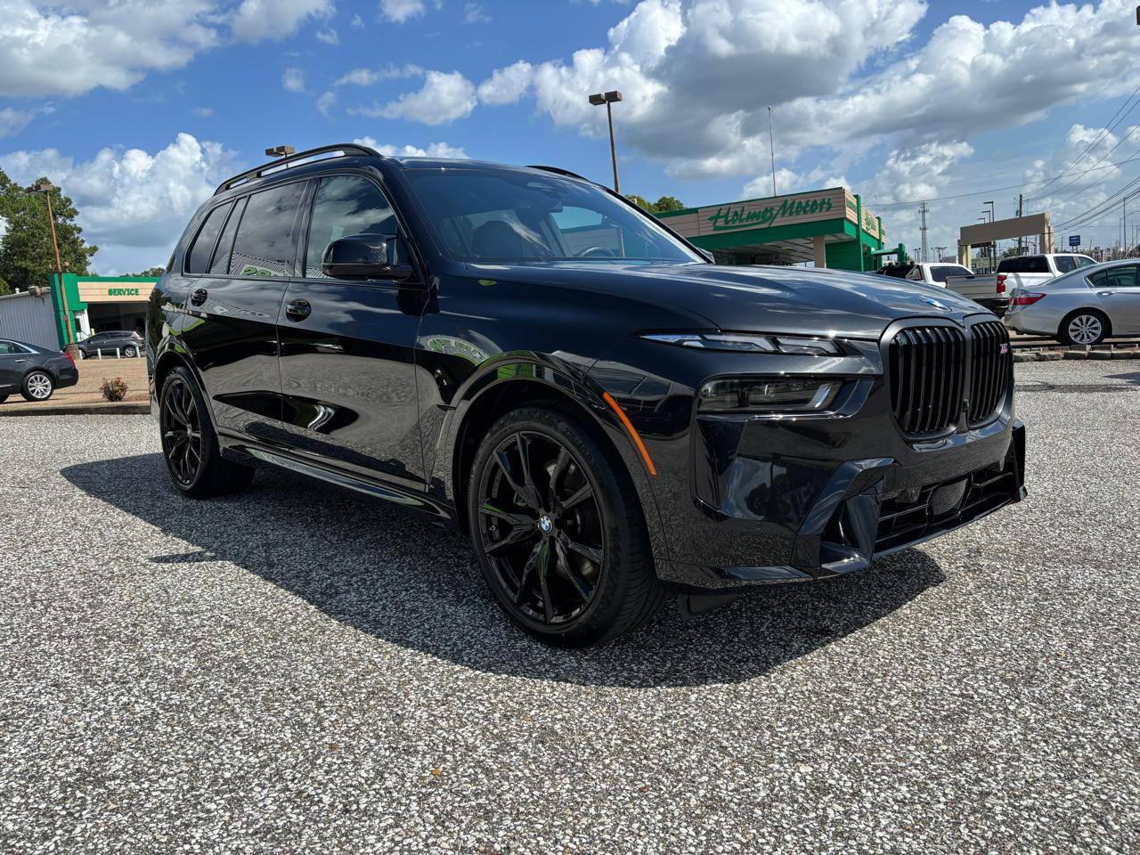 BMW X7 M60i Sports Activity Vehicle 2025