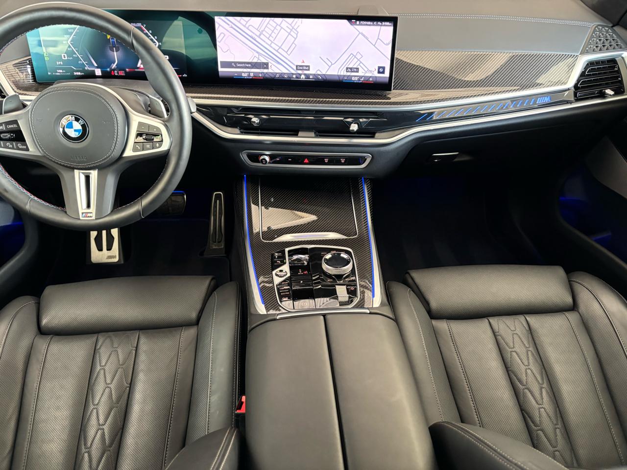 BMW X7 M60i Sports Activity Vehicle 2025