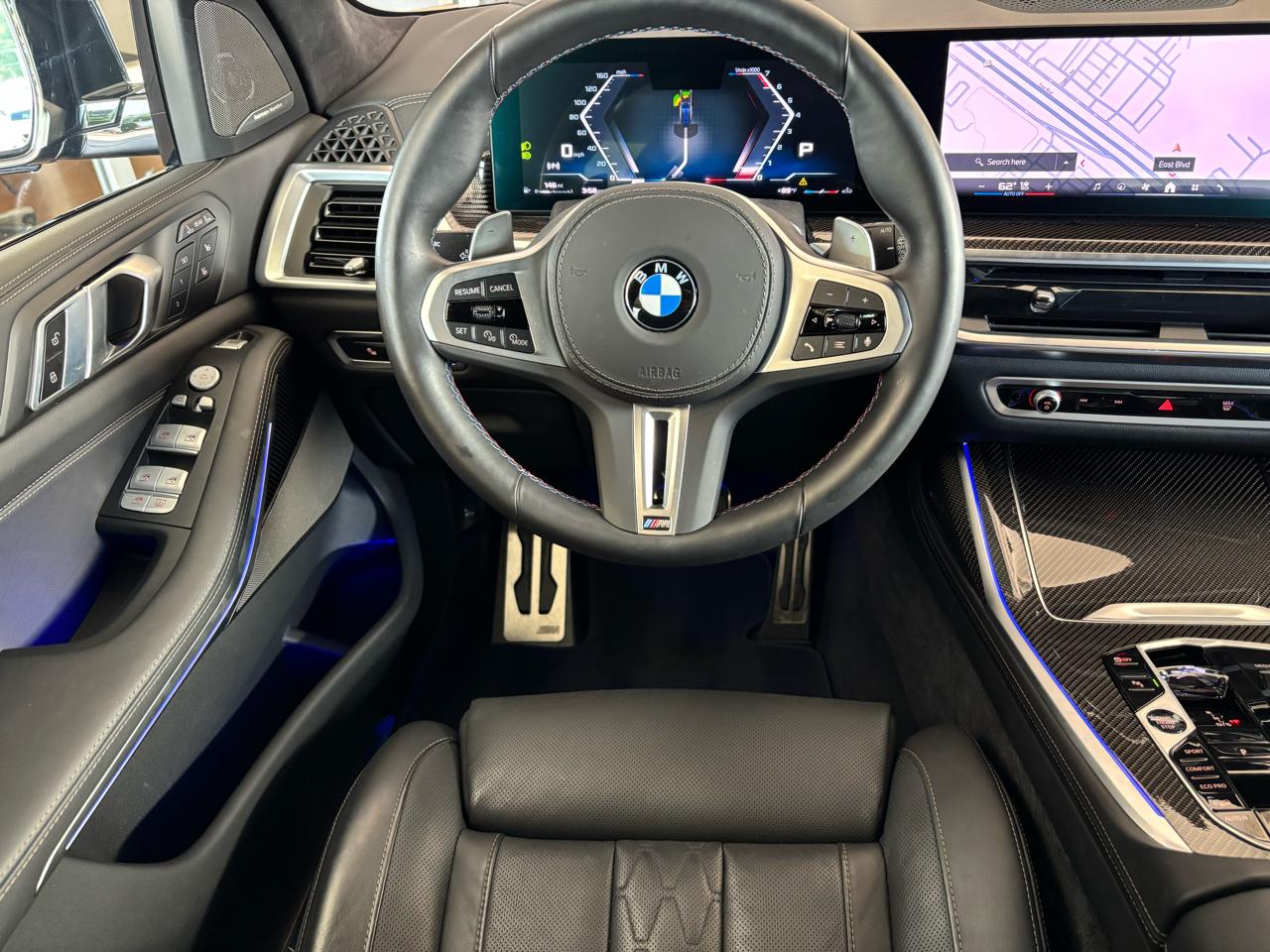BMW X7 M60i Sports Activity Vehicle 2025