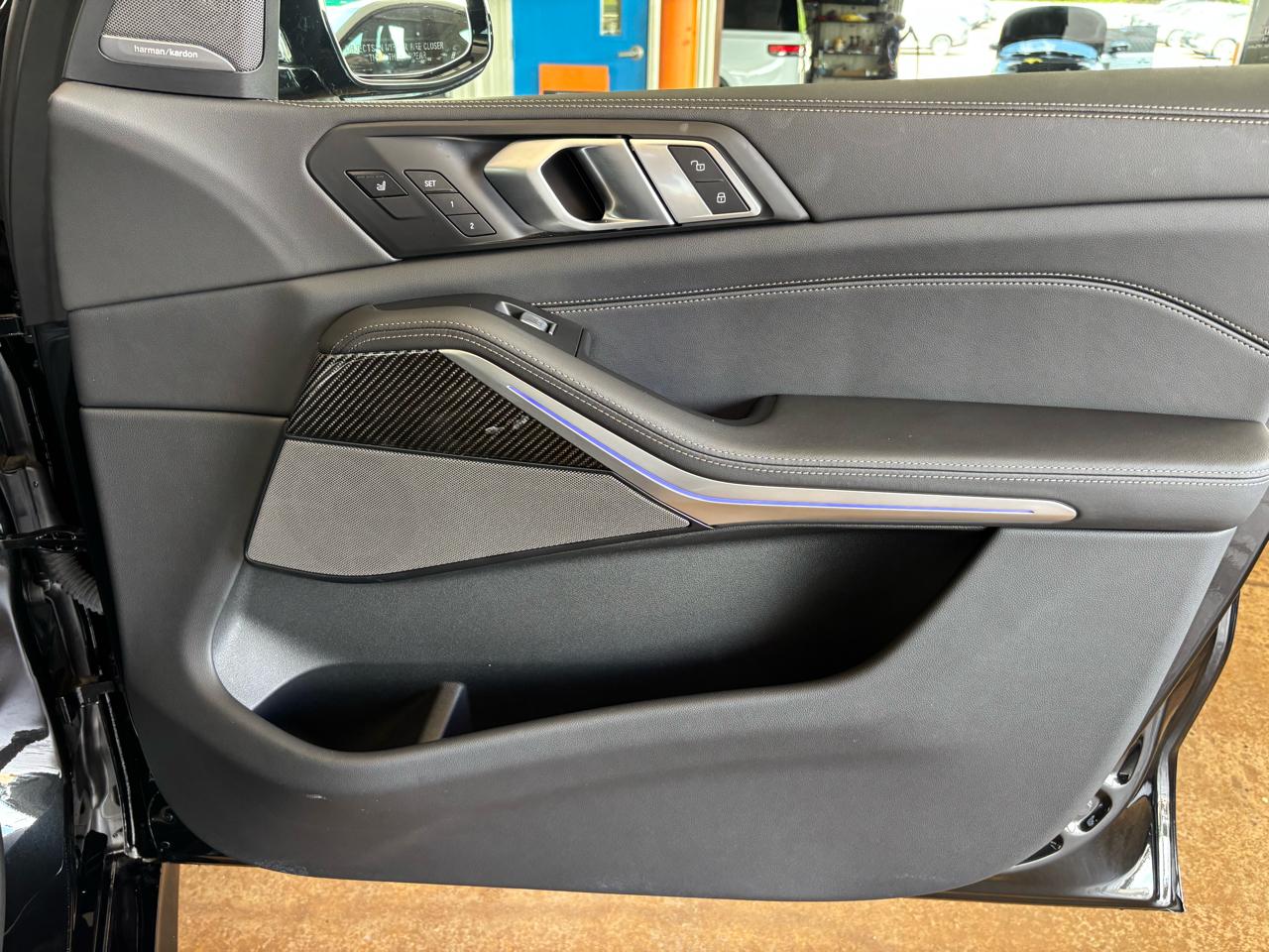 BMW X7 M60i Sports Activity Vehicle 2025