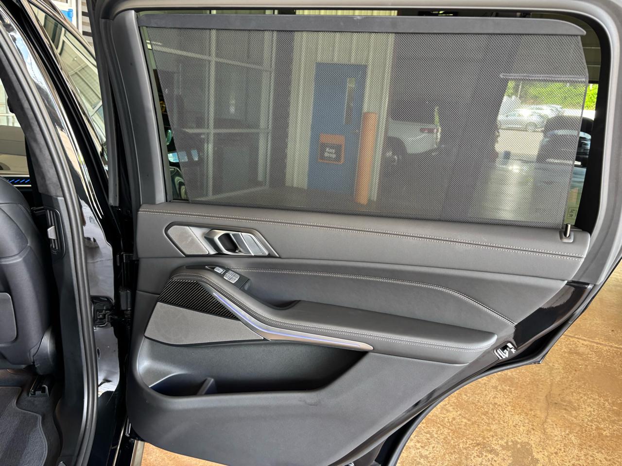 BMW X7 M60i Sports Activity Vehicle 2025