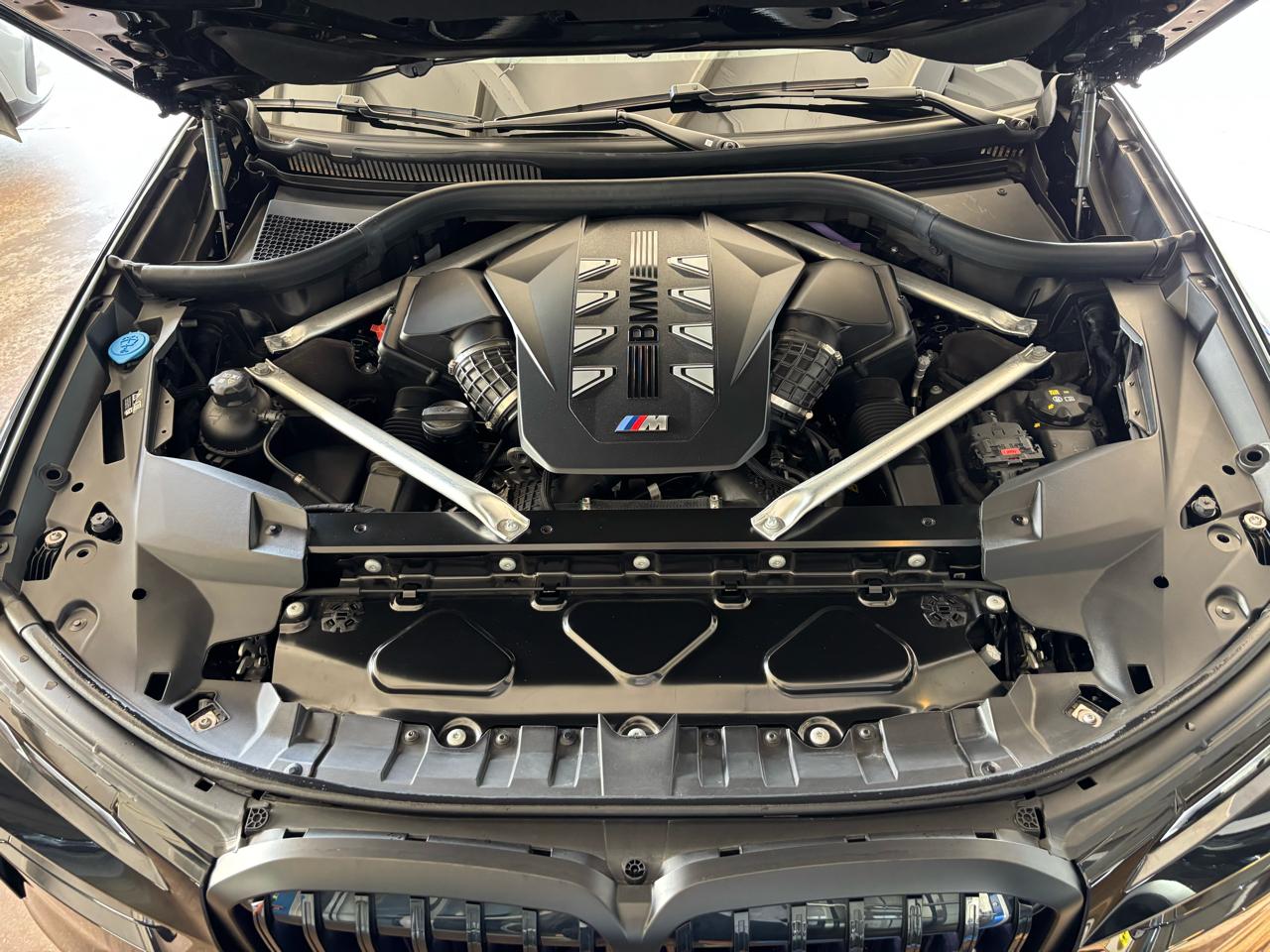 BMW X7 M60i Sports Activity Vehicle 2025