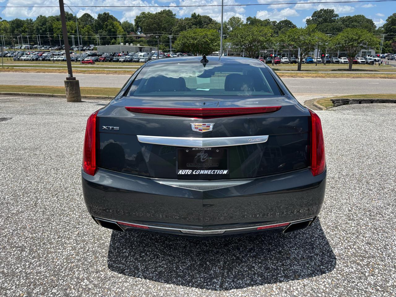 Cadillac XTS 4dr Sdn Luxury Collection FWD 2016