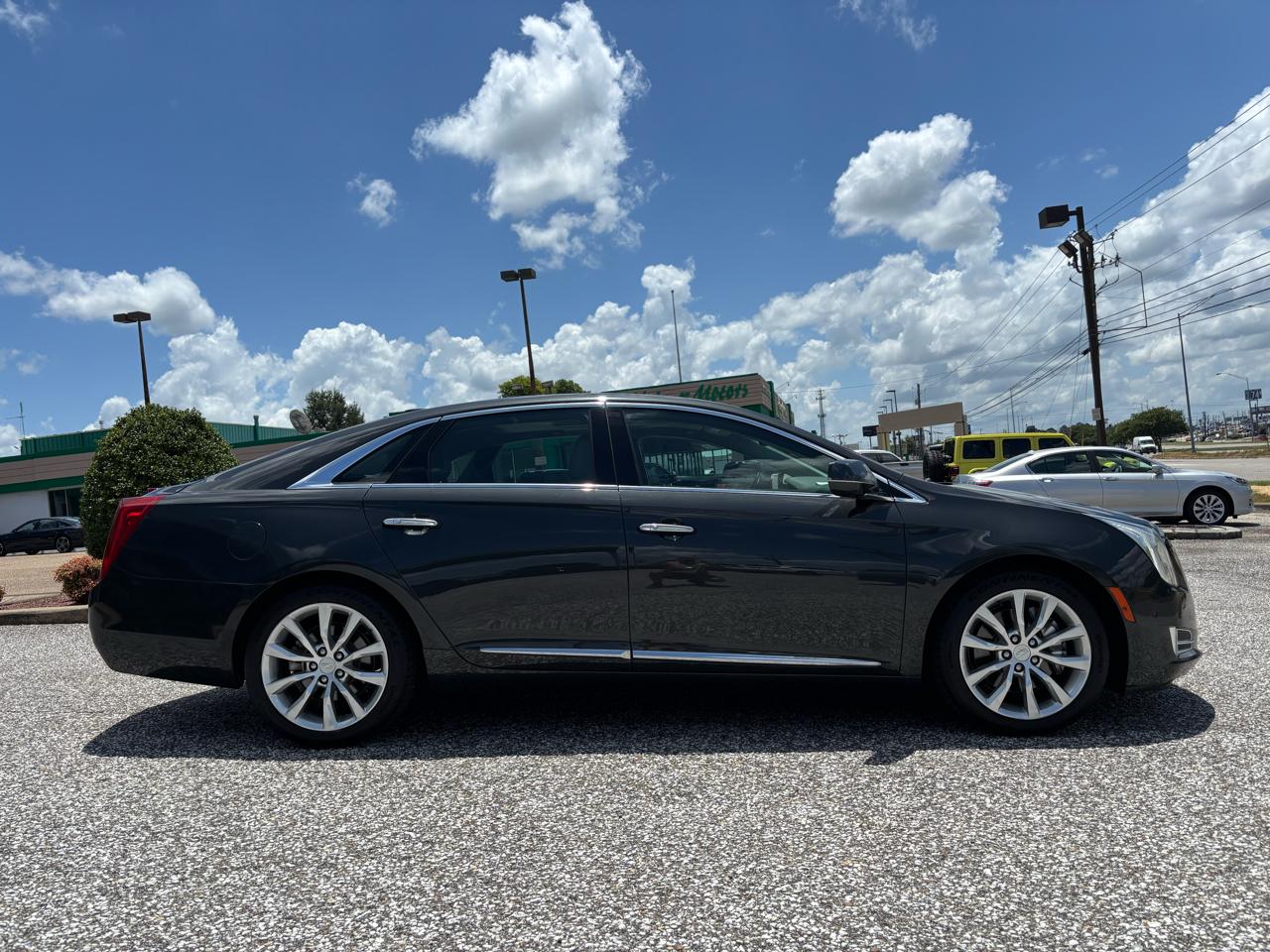 Cadillac XTS 4dr Sdn Luxury Collection FWD 2016
