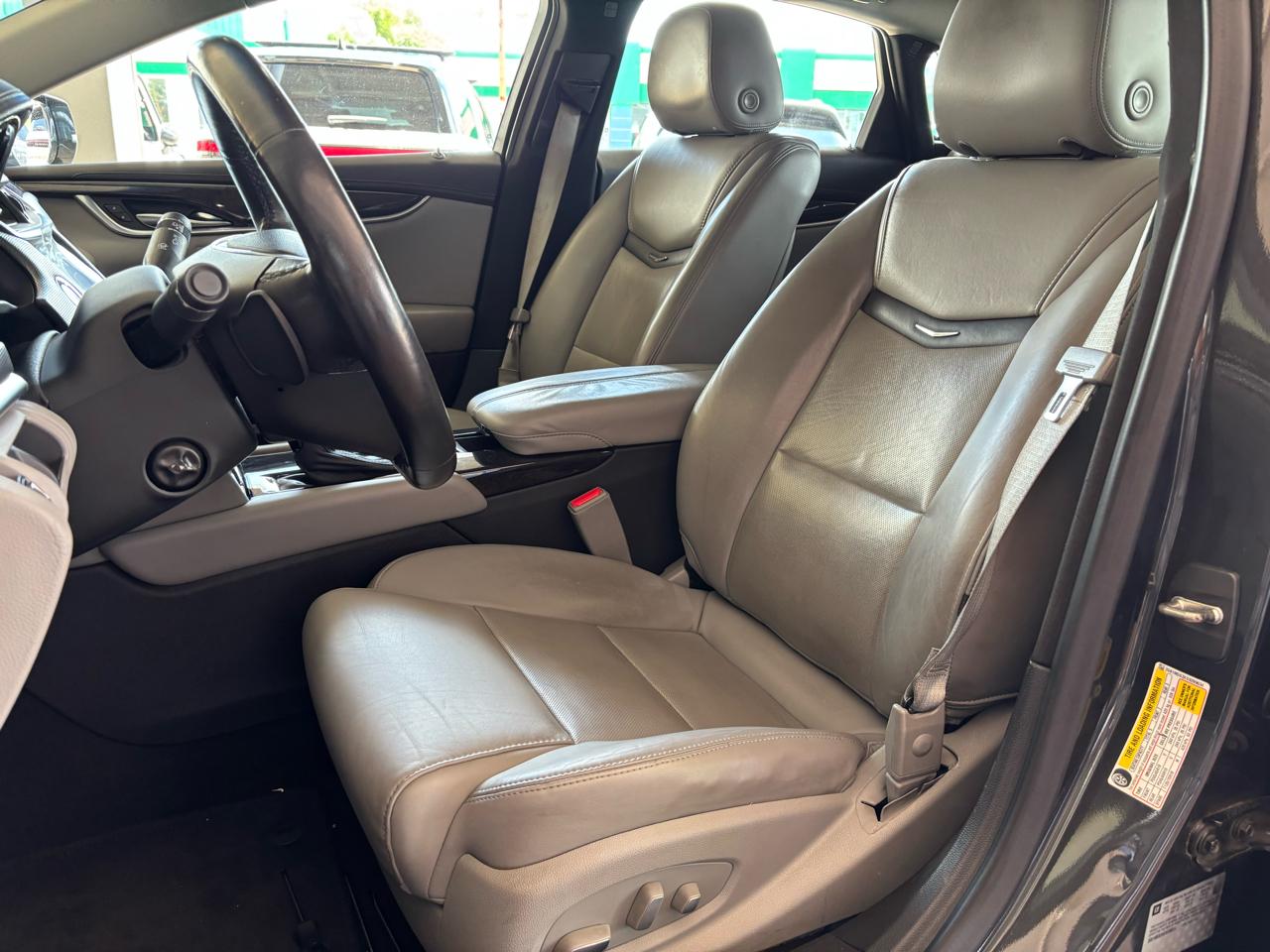 Cadillac XTS 4dr Sdn Luxury Collection FWD 2016