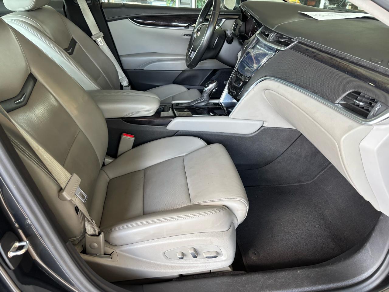 Cadillac XTS 4dr Sdn Luxury Collection FWD 2016