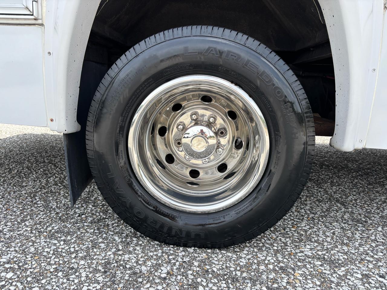 Ford Econoline Commercial Cutaway E-350 Super Duty 138" WB DRW 2006