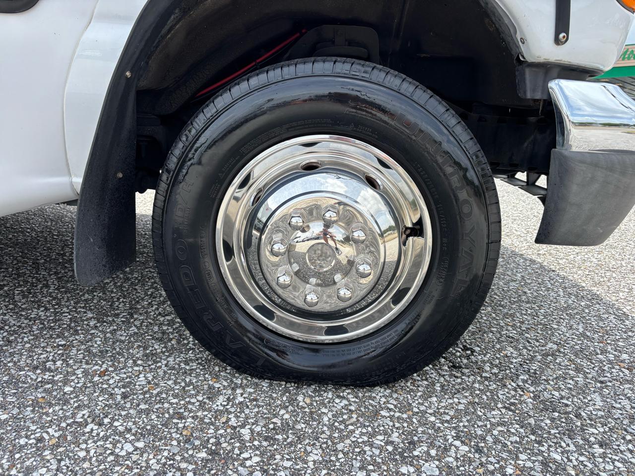 Ford Econoline Commercial Cutaway E-350 Super Duty 138" WB DRW 2006