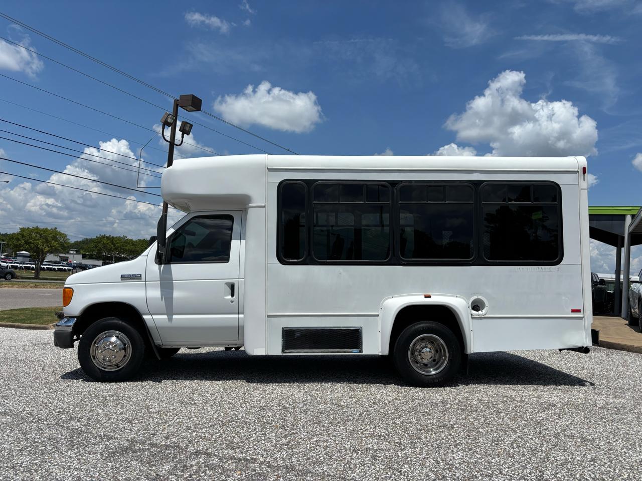 Ford E-Series E-350 XL Super Duty Extended 2006
