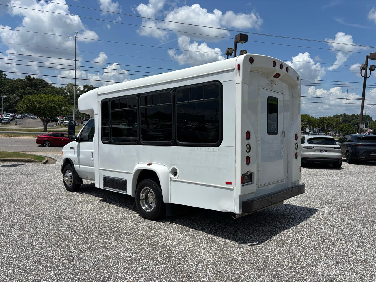 Ford E-Series E-350 XL Super Duty Extended 2006