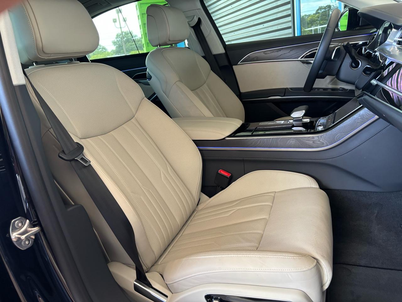 Audi A8 L 55 TFSI quattro 2025